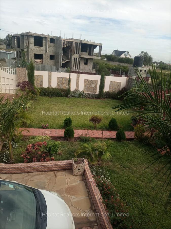 4 Bed Townhouse with En Suite at Chuna - 18