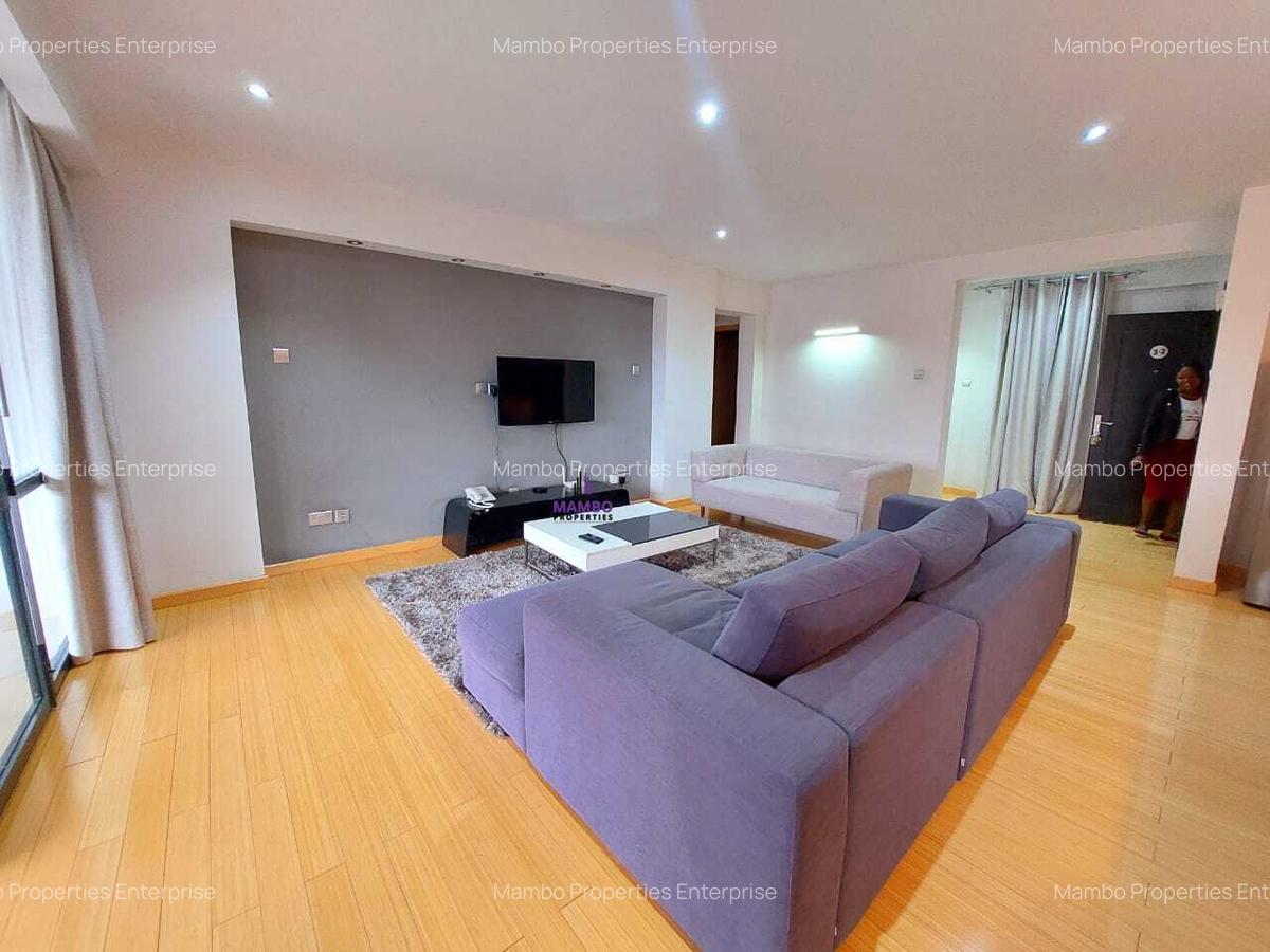 Serviced 2 Bed Apartment with En Suite at Brookside Drive - 4