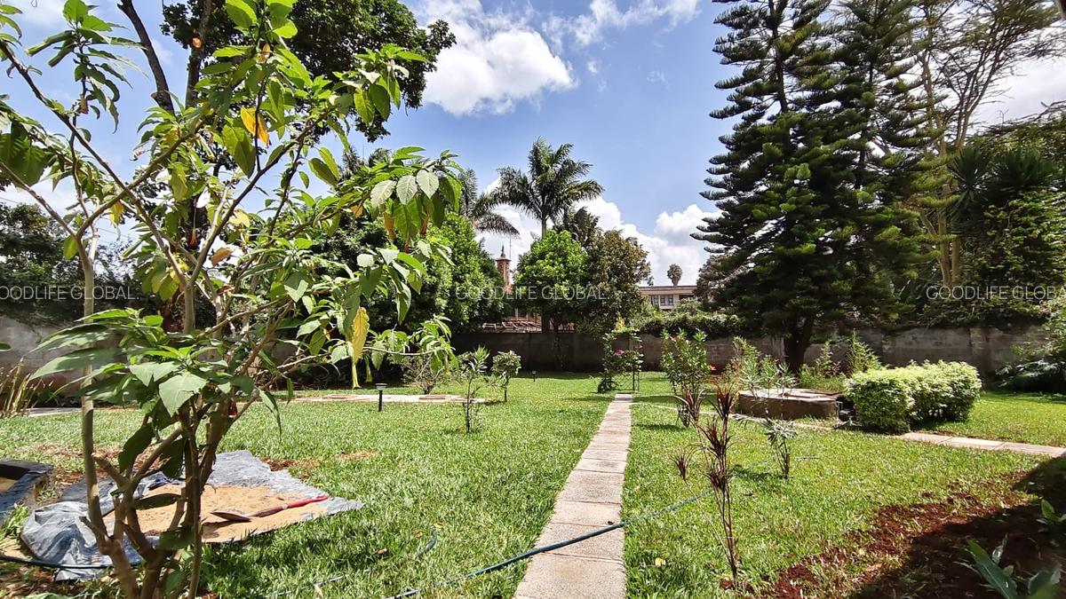 4 Bed House with En Suite at Runda - 3