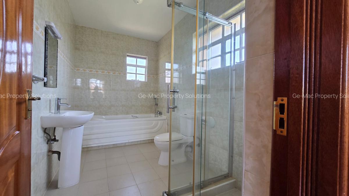 4 Bed House with En Suite at Paradise Lost Road - 13