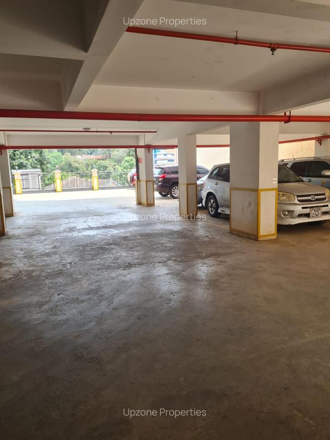 3 Bed Apartment with En Suite at City Park Drive - 19