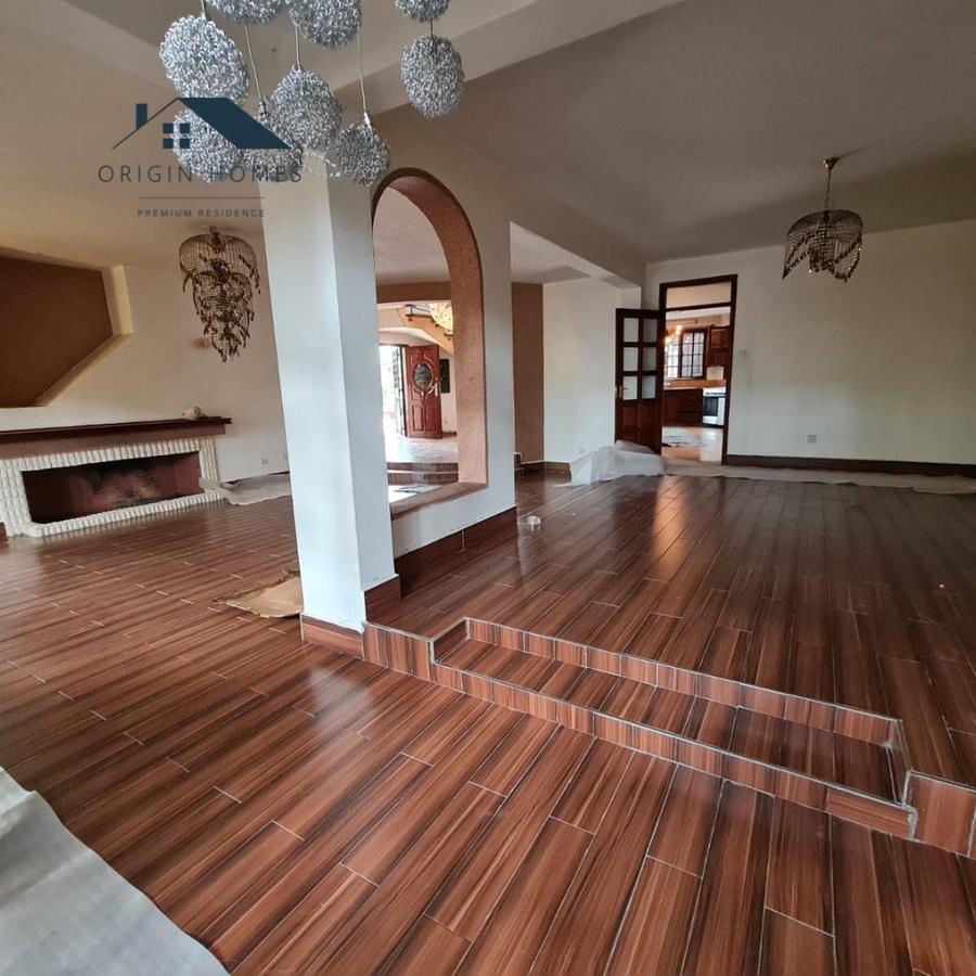 5 Bed Townhouse with En Suite at Lavington - 10