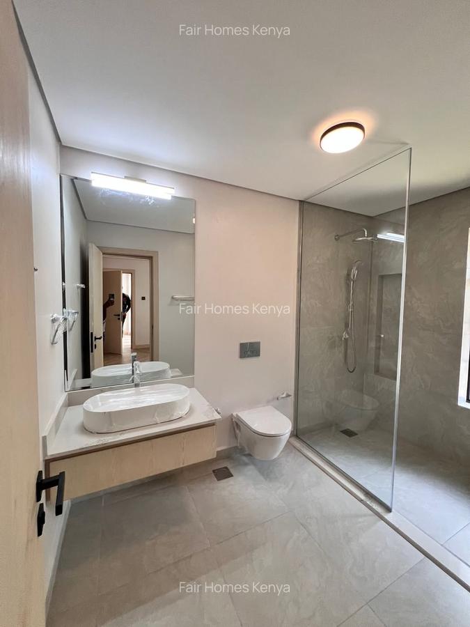 6 Bed Townhouse with En Suite at Convent Drive - 10