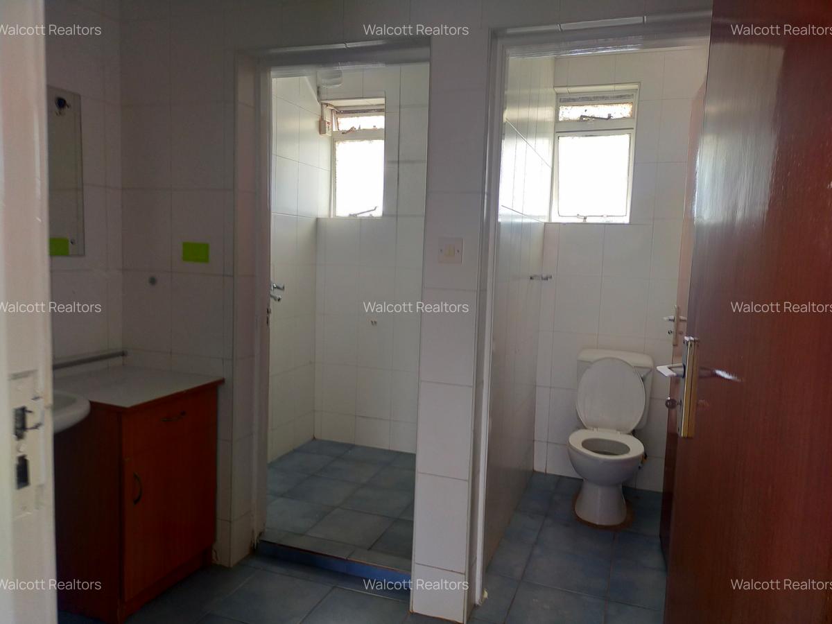 4 Bed Apartment with En Suite in Kilimani - 7