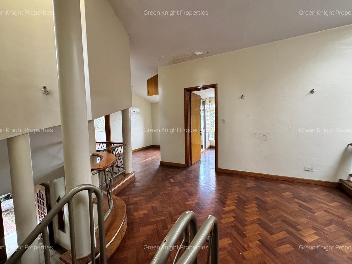 4 Bed Townhouse with En Suite in Kilimani - 13