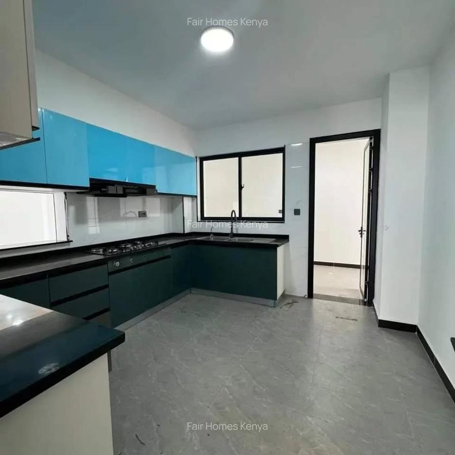 5 Bed Apartment with En Suite at Valley Arcade - 1