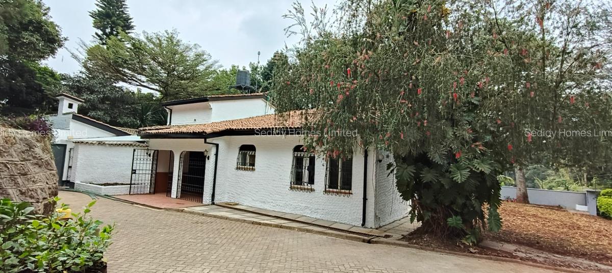 4 Bed House with En Suite in Westlands Area - 1