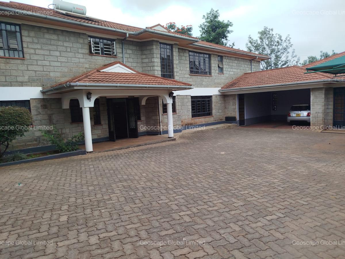 5 Bed House with En Suite in Runda - 6