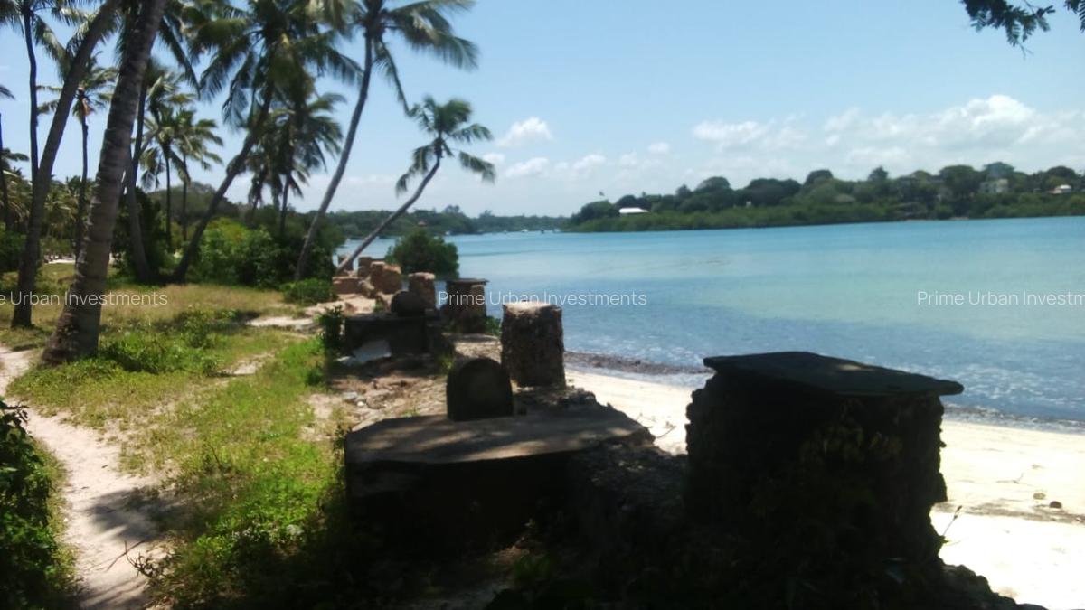 7 ac Land at Shanzu Serena - Overlooking Mtwapa Creek - 1