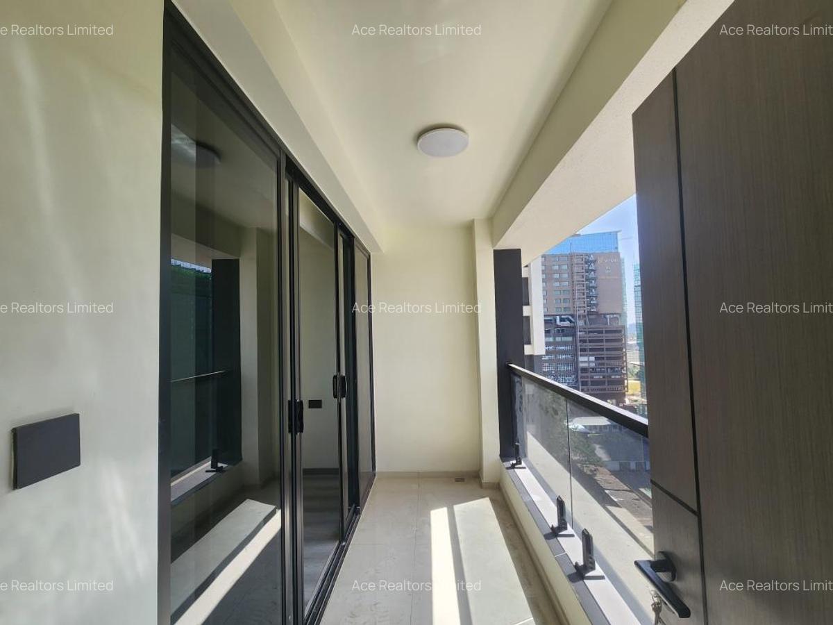 1 Bed Apartment with En Suite at Westlands Road - 7