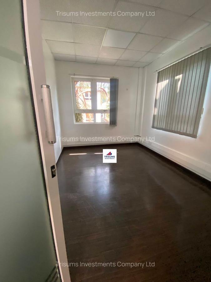 2,500 ft² Commercial Property with Fibre Internet in Riverside - 9