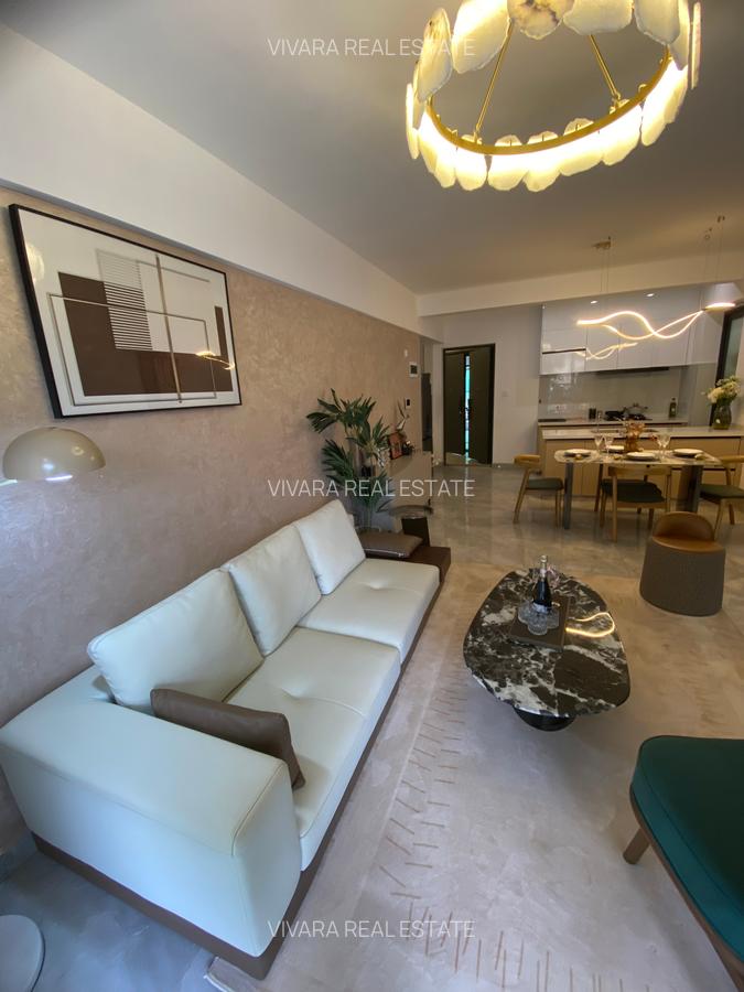 1 Bed Apartment with En Suite in Lavington - 2