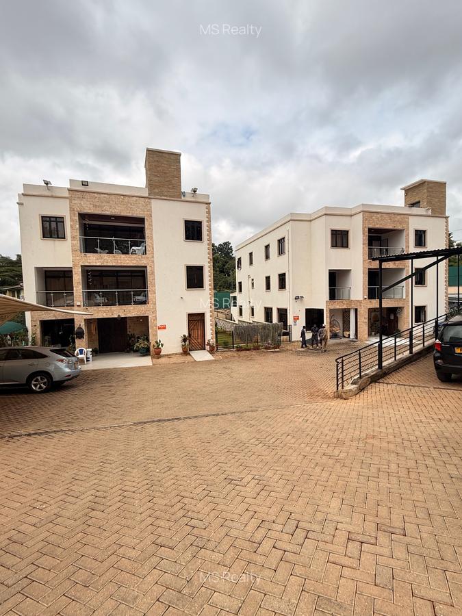 4 Bed Townhouse with En Suite in Spring Valley - 1