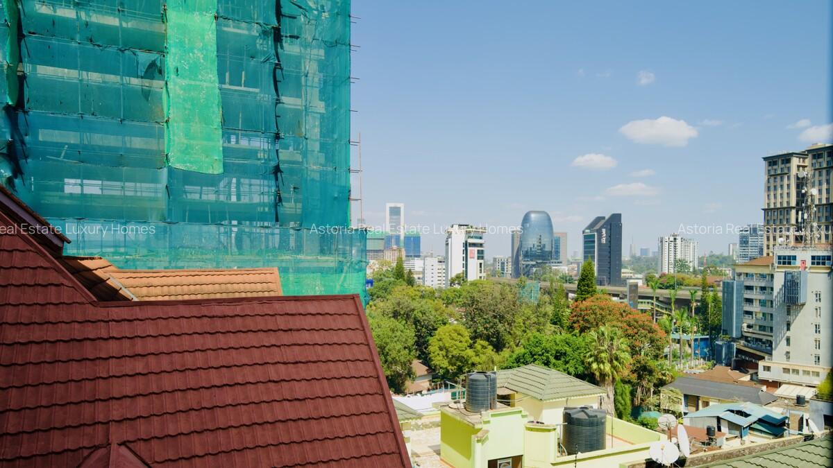 1 Bed Apartment with En Suite at 2026-411 1 Bed - 2