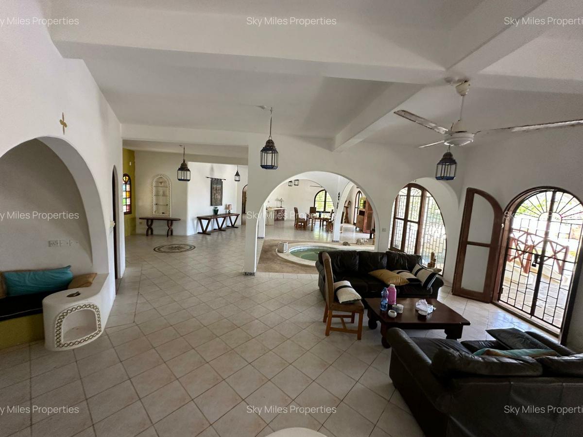 4 Bed Villa with En Suite at Watamu - 11