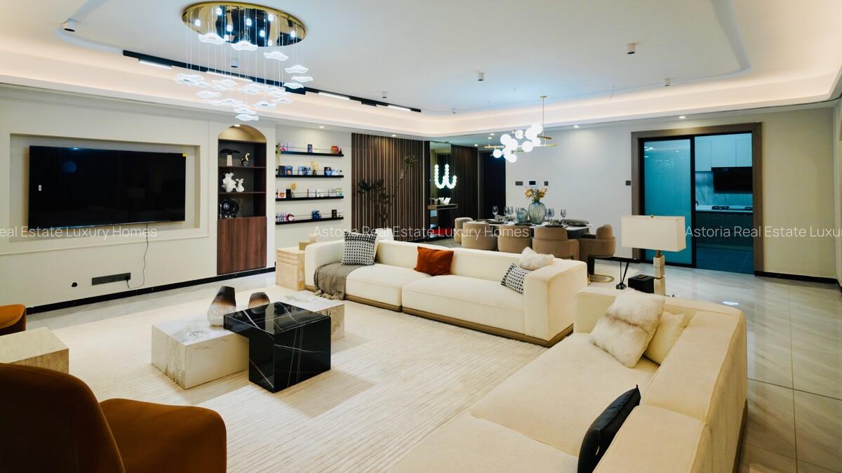 5 Bed Apartment with En Suite at 2026-107 - 1