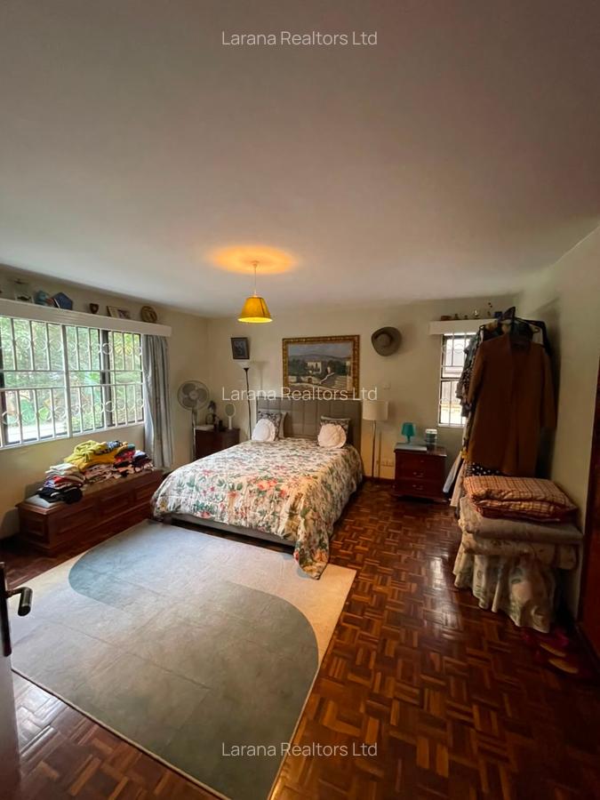 4 Bed Townhouse with En Suite at Maji Mazuri Rd - 16