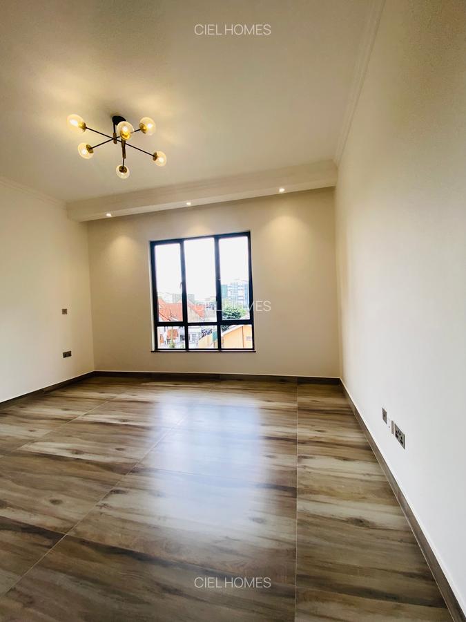 2 Bed Apartment with En Suite at School Lane - 10