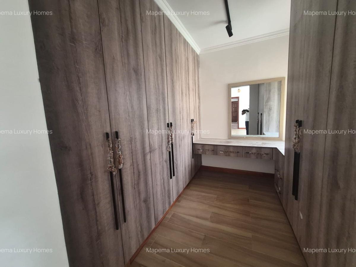 6 Bed Villa with En Suite at Bogani Road - 9