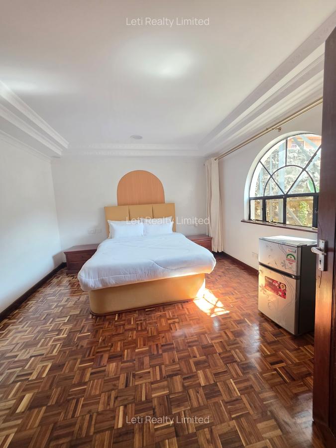 6 Bed Townhouse with En Suite in Langata - 12