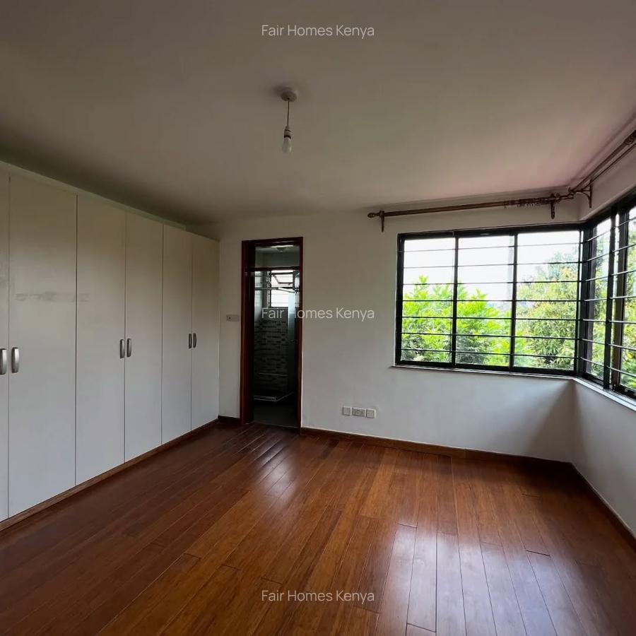 5 Bed Townhouse with En Suite at Convent Drive - 9