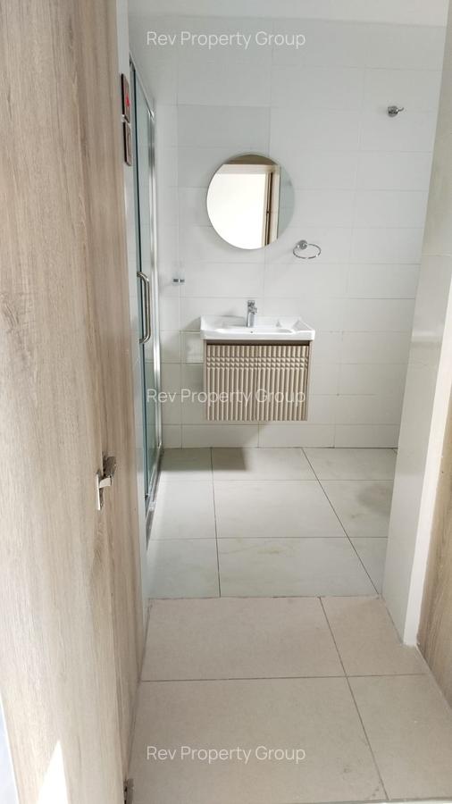 Studio Apartment with Swimming Pool in Westlands Area - 3