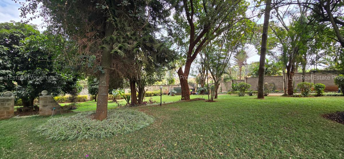 5 Bed House with En Suite in Runda - 5