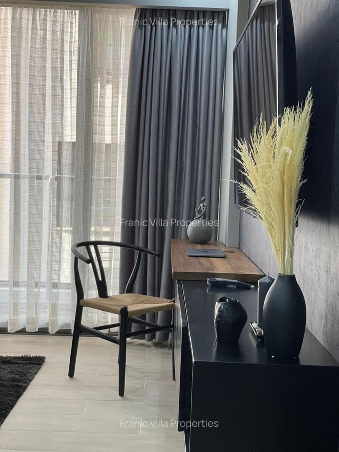 Serviced 1 Bed Apartment with En Suite at Riverside Drive - 9
