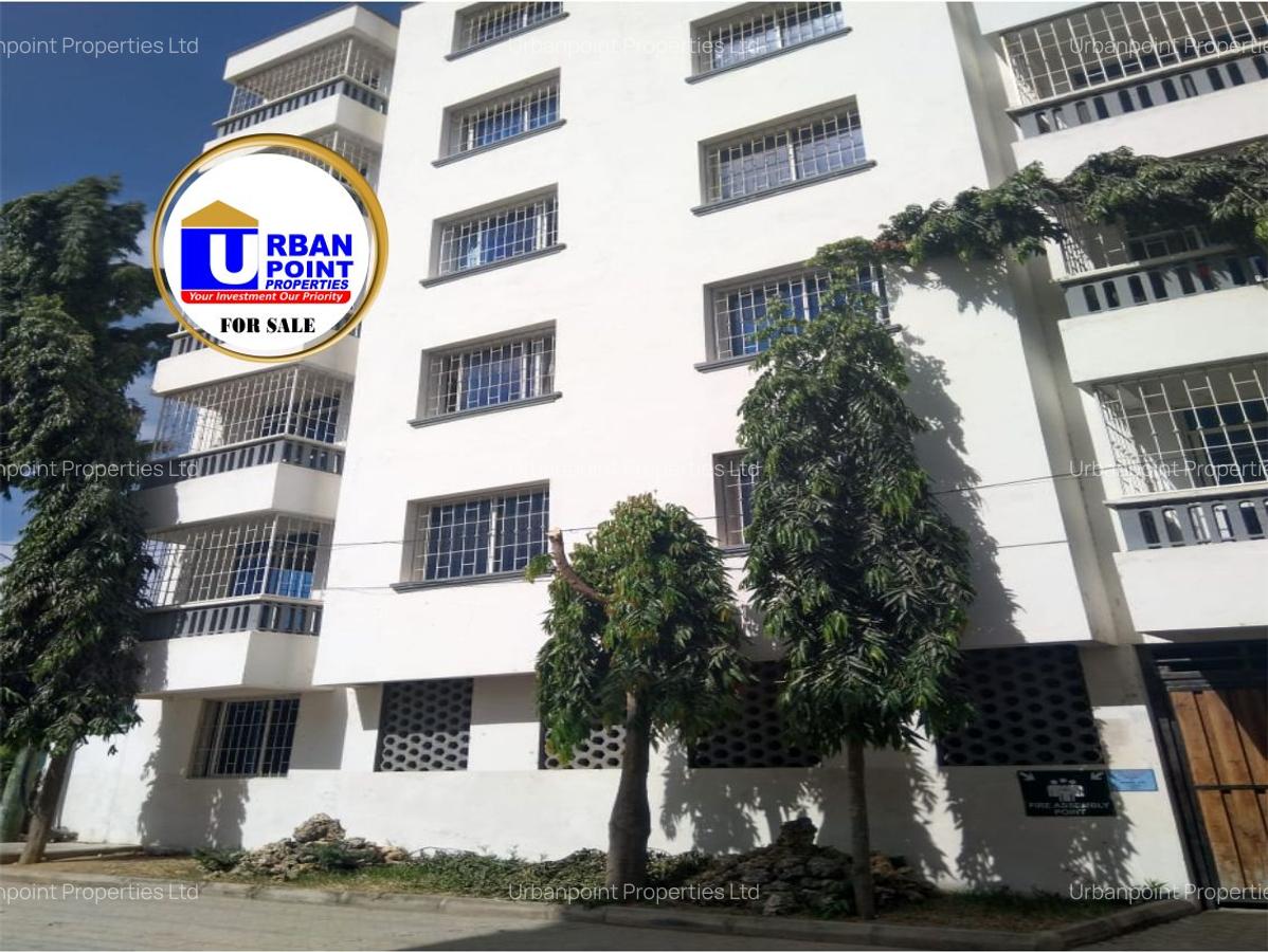 2 Bed Apartment with En Suite at Vescon - 1