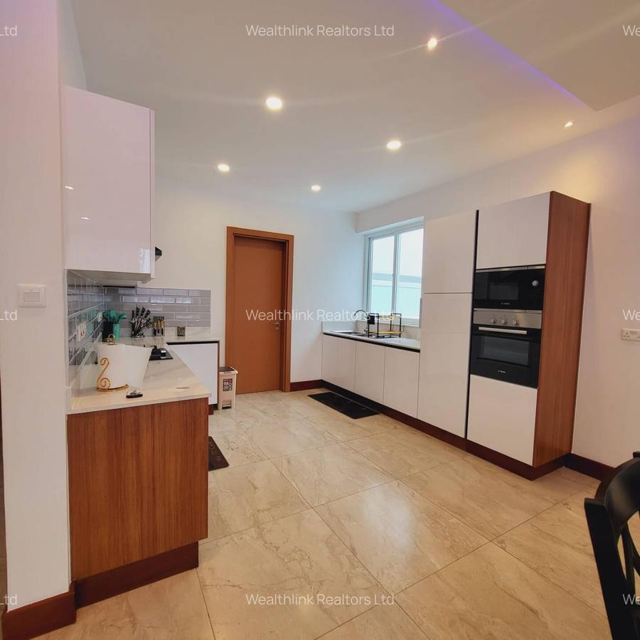 Serviced 2 Bed Apartment with En Suite at Collosium - 4