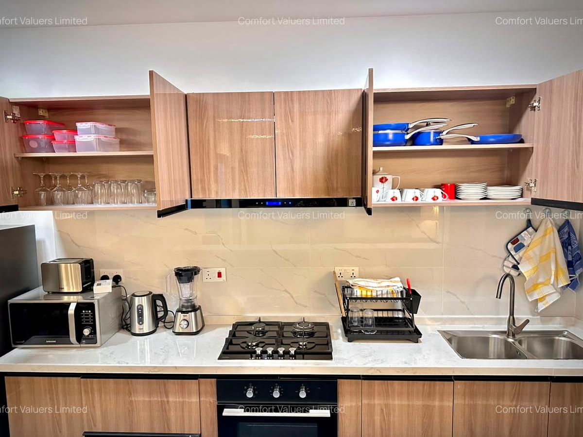 Serviced 2 Bed Apartment with En Suite at Riverside Drive - 12