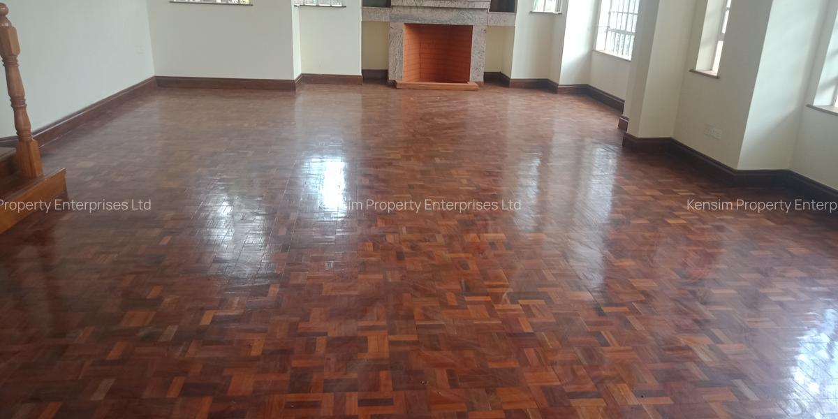 5 Bed Townhouse with En Suite in Kitisuru - 4
