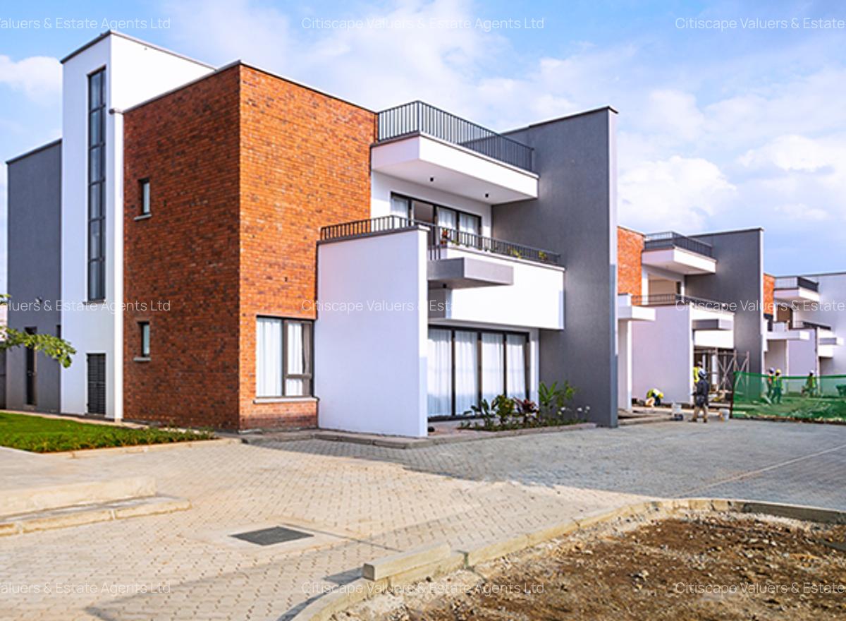 4 Bed Townhouse with Swimming Pool in Langata - 1