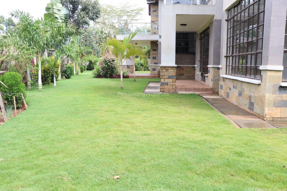 5 Bed House with En Suite in Runda - 15