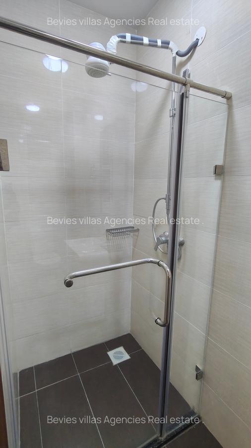 5 Bed Apartment with En Suite at General Mathenge - 7