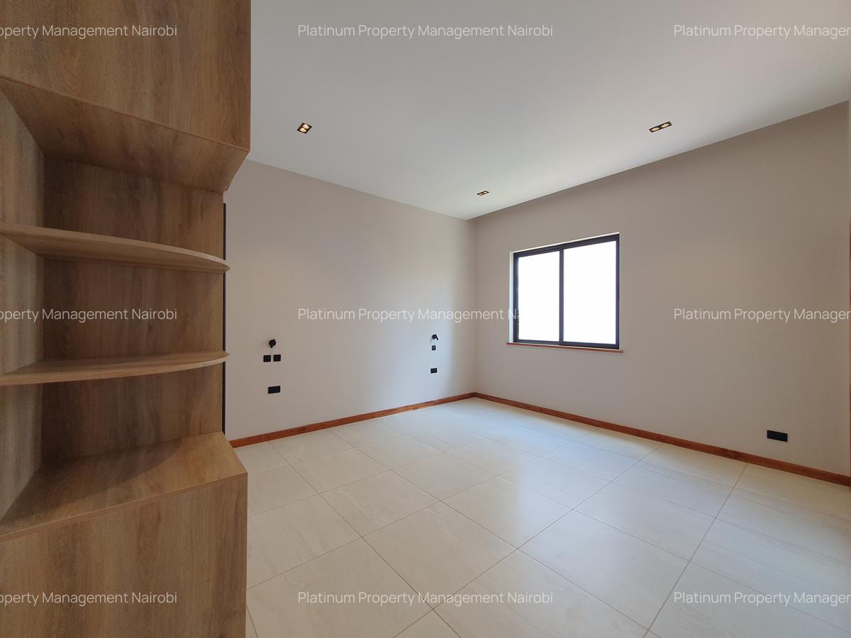 4 Bed Apartment with En Suite at Loresho - 15