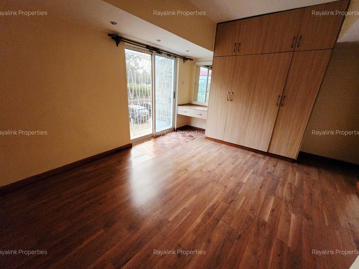 4 Bed Townhouse with En Suite at Kilimani - 19