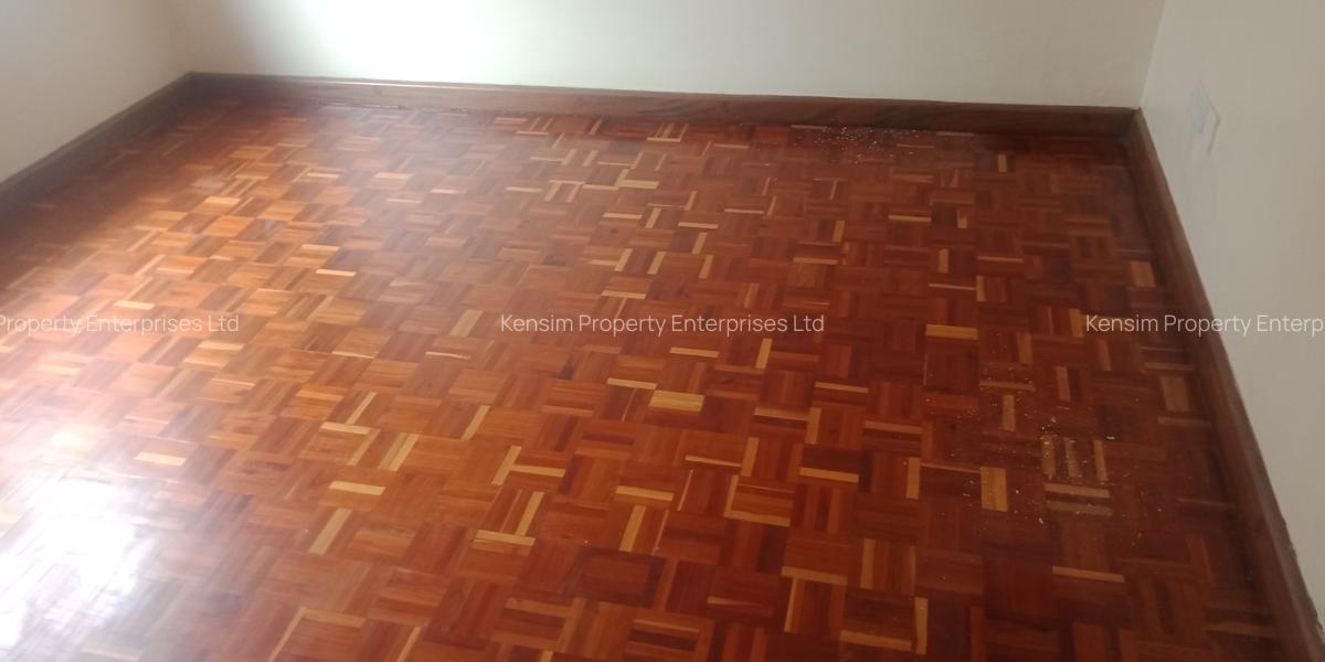 4 Bed Townhouse with En Suite in Lavington - 4