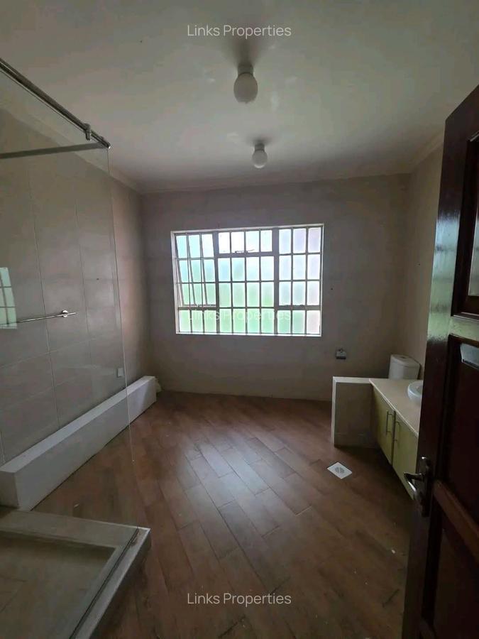 3 Bed Townhouse with En Suite at Karen - 10