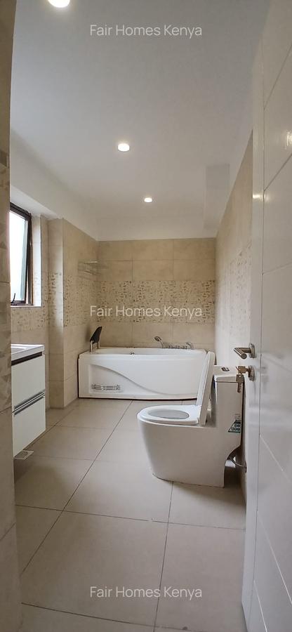 4 Bed Apartment with En Suite at Hatheru Road - 3