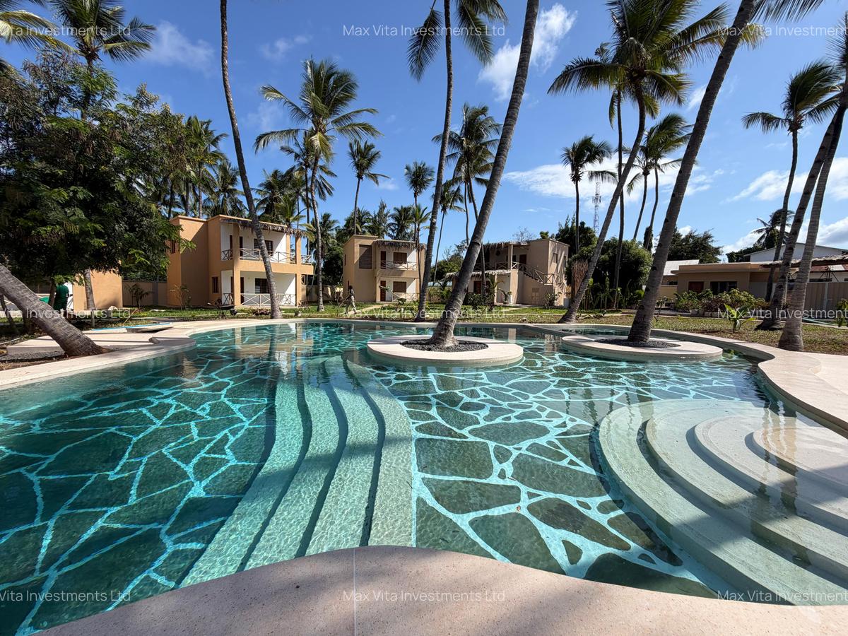 Serviced 1 Bed Apartment with En Suite in Watamu - 1