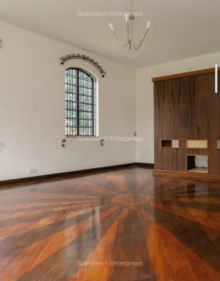 5 Bed House with En Suite in Kitisuru - 7