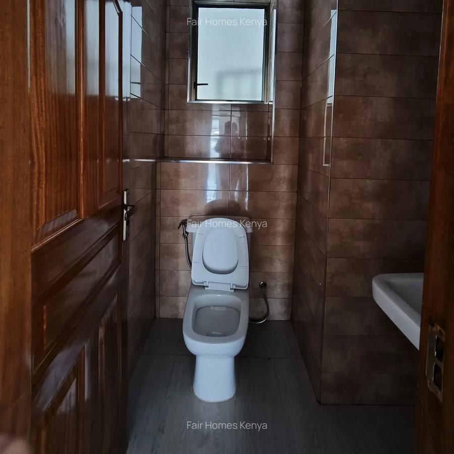 2 Bed Apartment with En Suite at Othaya Road - 4