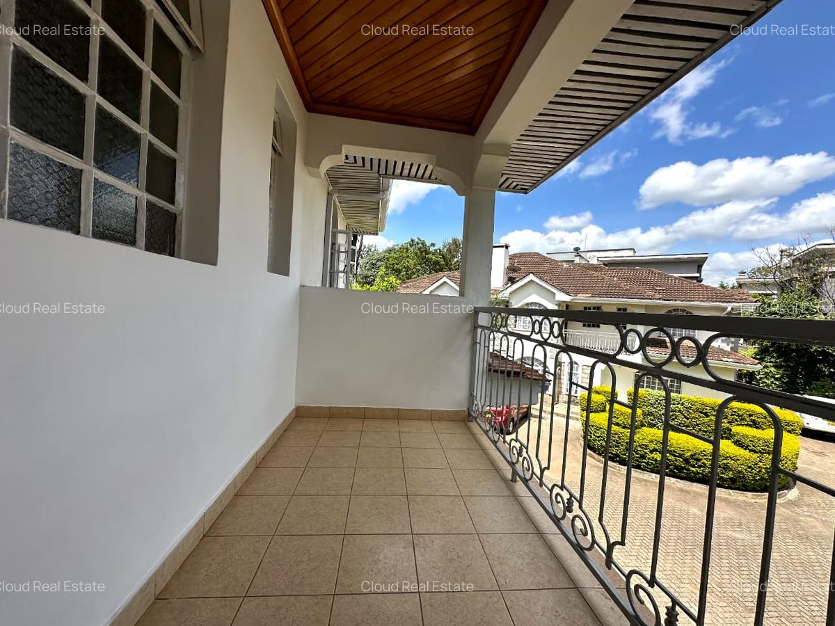 5 Bed Townhouse with En Suite in Lavington - 7