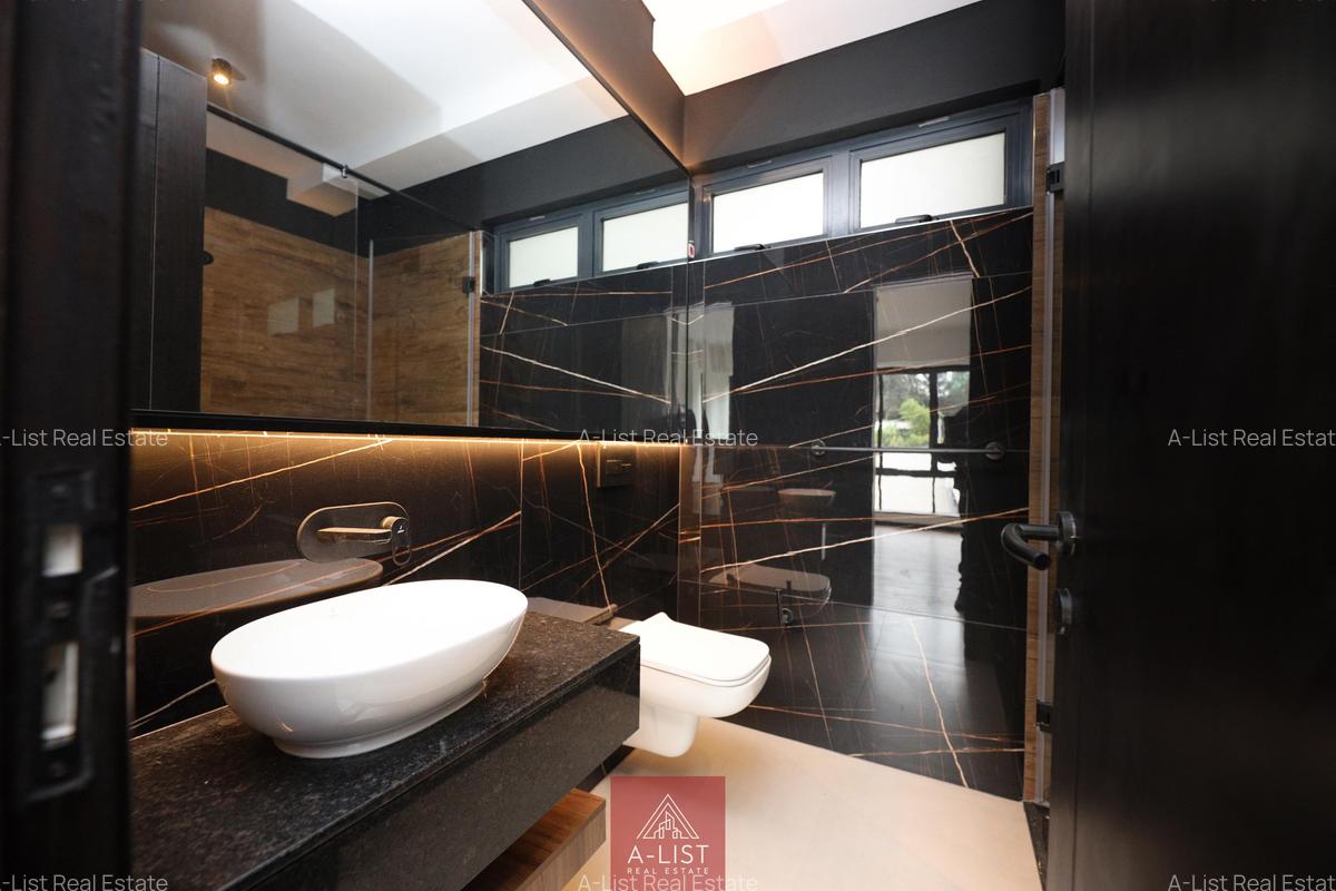 5 Bed Apartment with En Suite at Peponi Road - 17