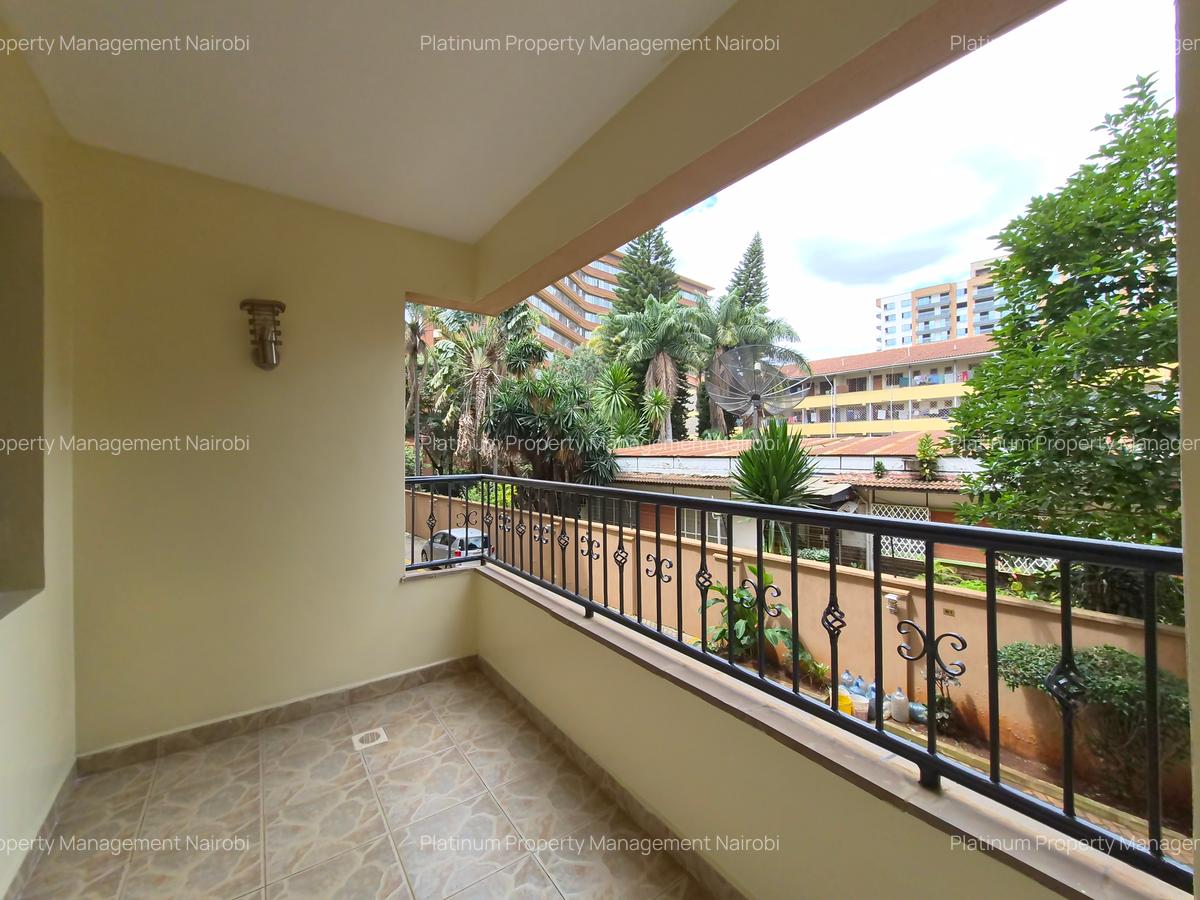 4 Bed Apartment with En Suite at Second Parklands - 4