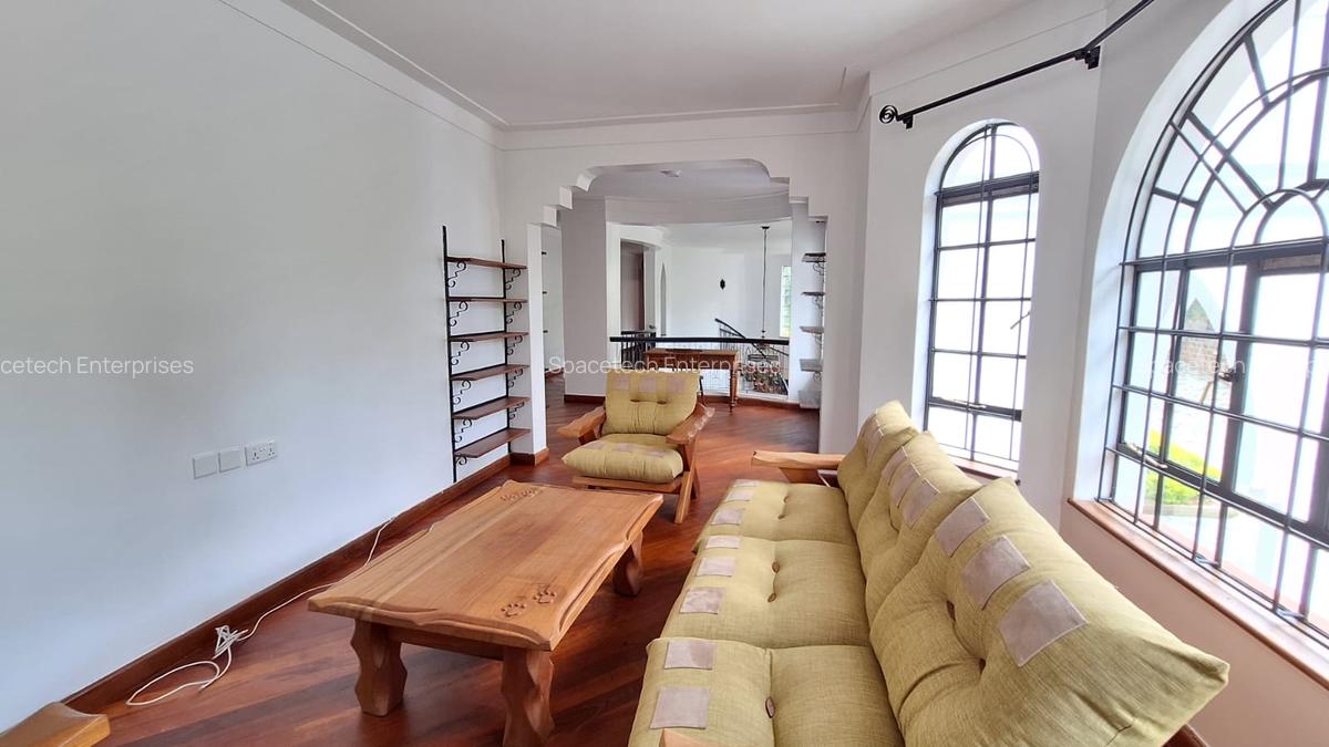 4 Bed House with En Suite in Nyari - 7