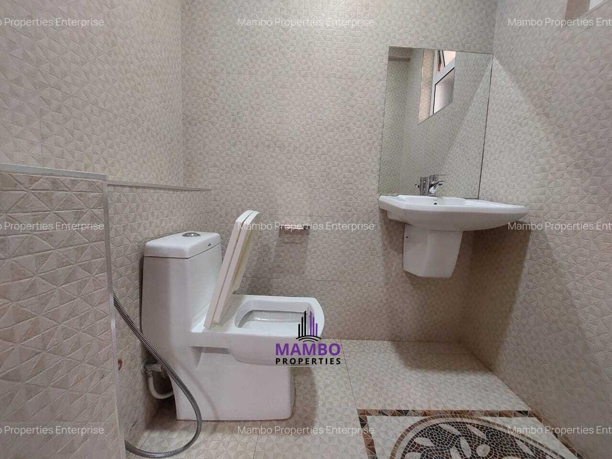 4 Bed Apartment with En Suite at General Mathenge - 11