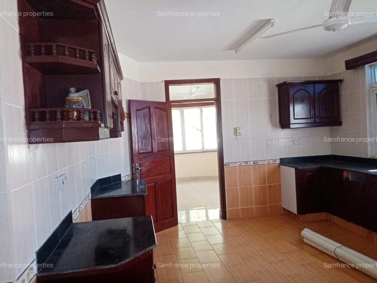 4 Bed Townhouse with En Suite at Baobab Road - 7