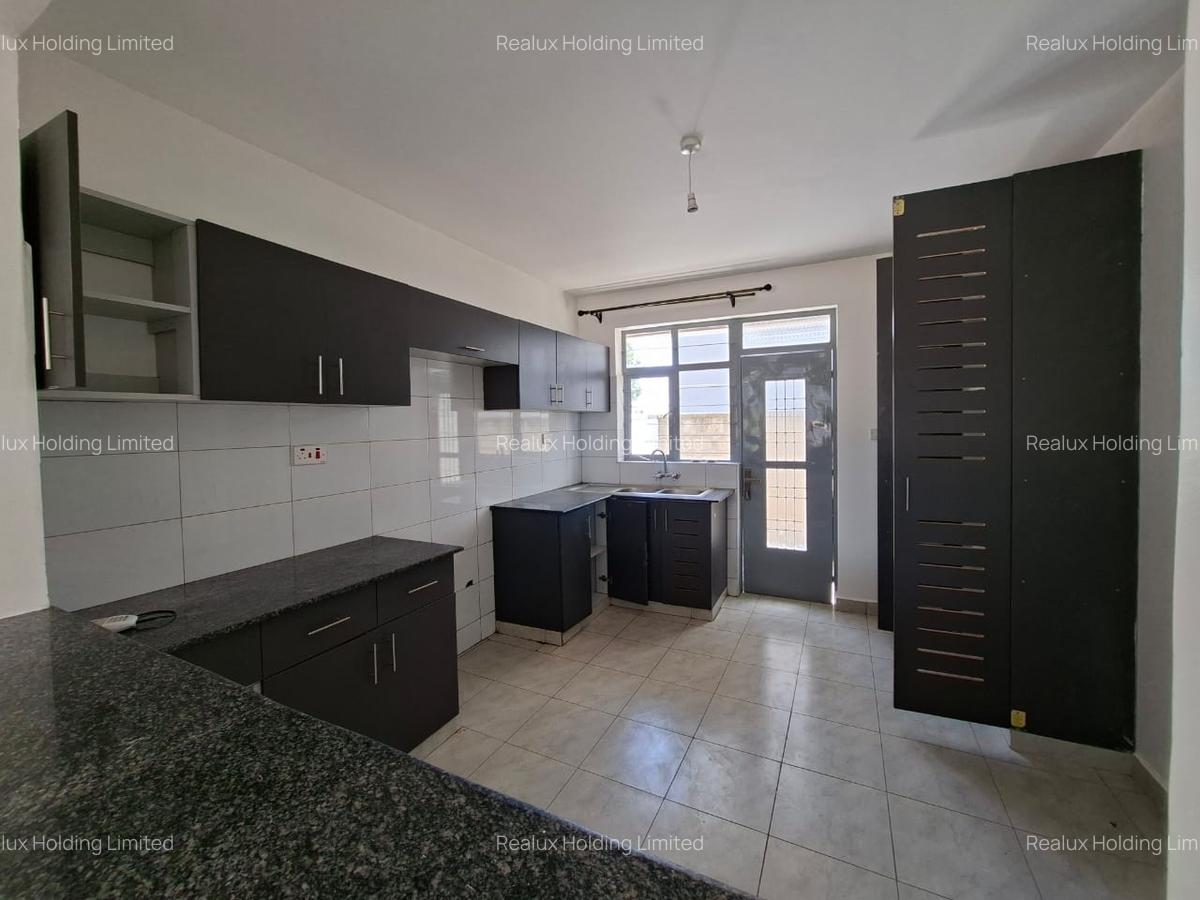4 Bed Townhouse with En Suite in Kikuyu Town - 5